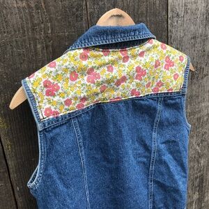 Womens Vintage Floral Yoke Reworked Denim Vest Small